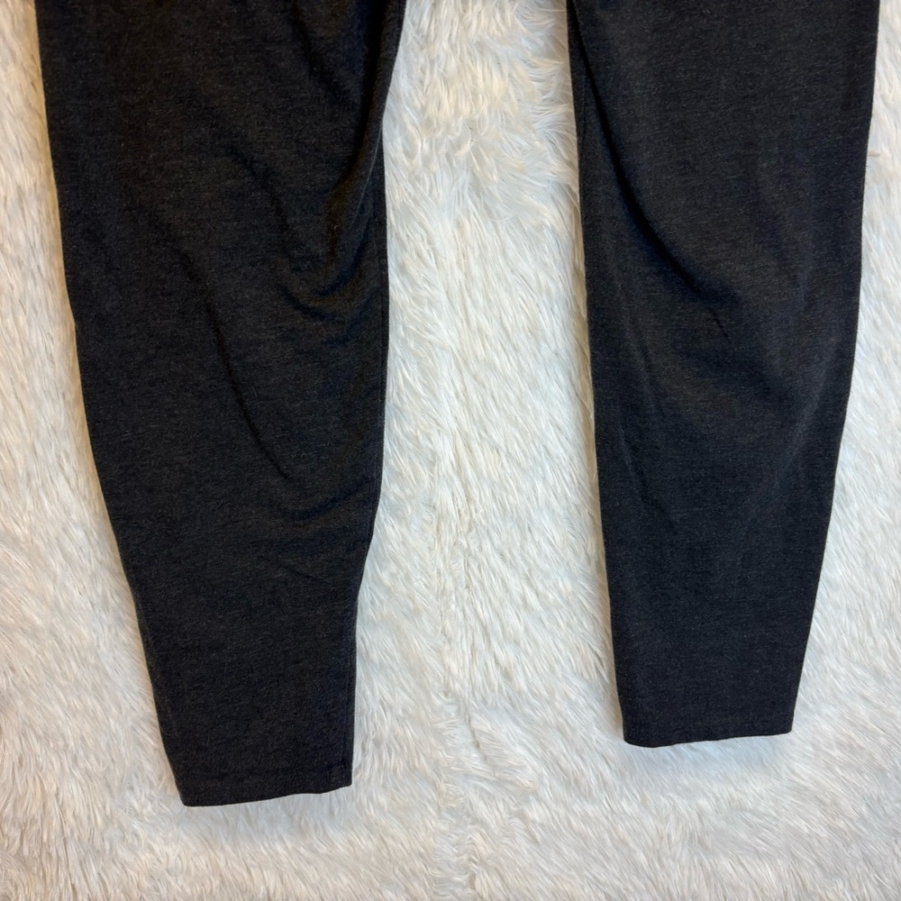 PINK Victoria's Secret Glitter Dog Charcoal Leggings | Size Large ✨🩶🐶 - Picture 13 of 17